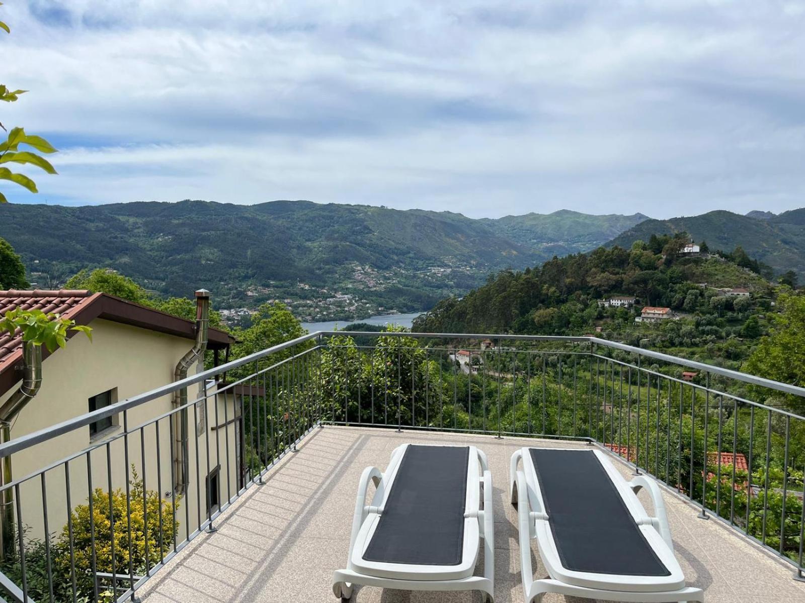 吉尔斯Casa De Casarelhos - Vistas Rio, Campo E Montanha - Lareira公寓 外观 照片